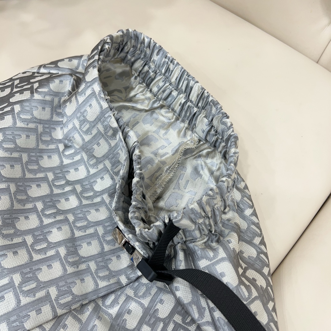 D’s New Fall and Winter Classic Flower Suit – Stylish and Durable Apparel Choice - 图片 4