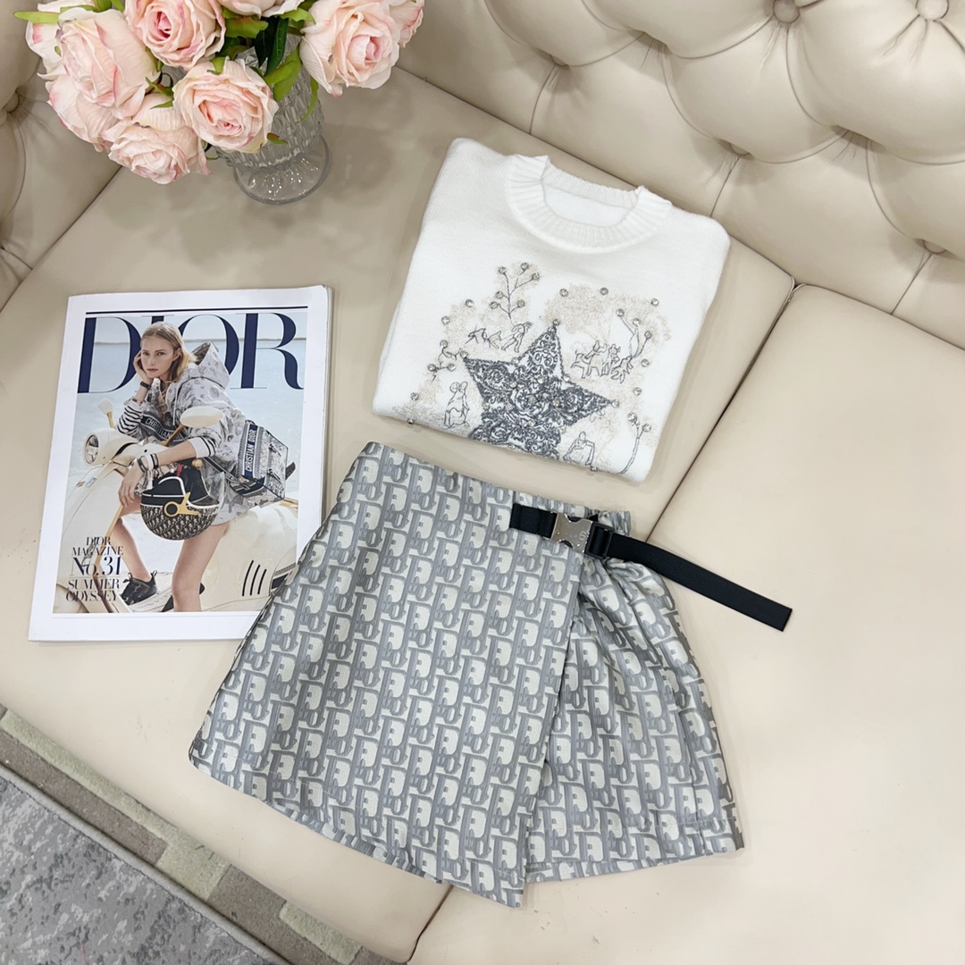 D’s New Fall and Winter Classic Flower Suit – Stylish and Durable Apparel Choice - 图片 3