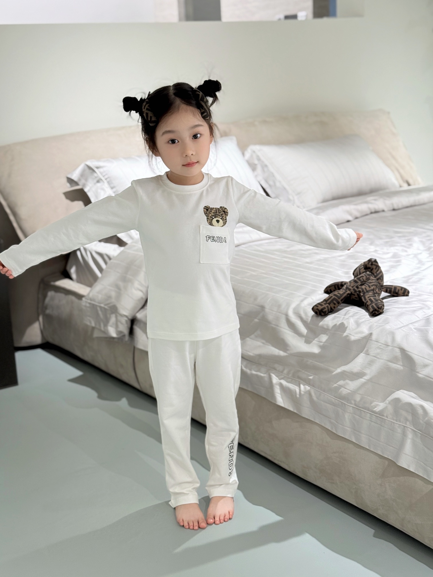 Children's clothing 4