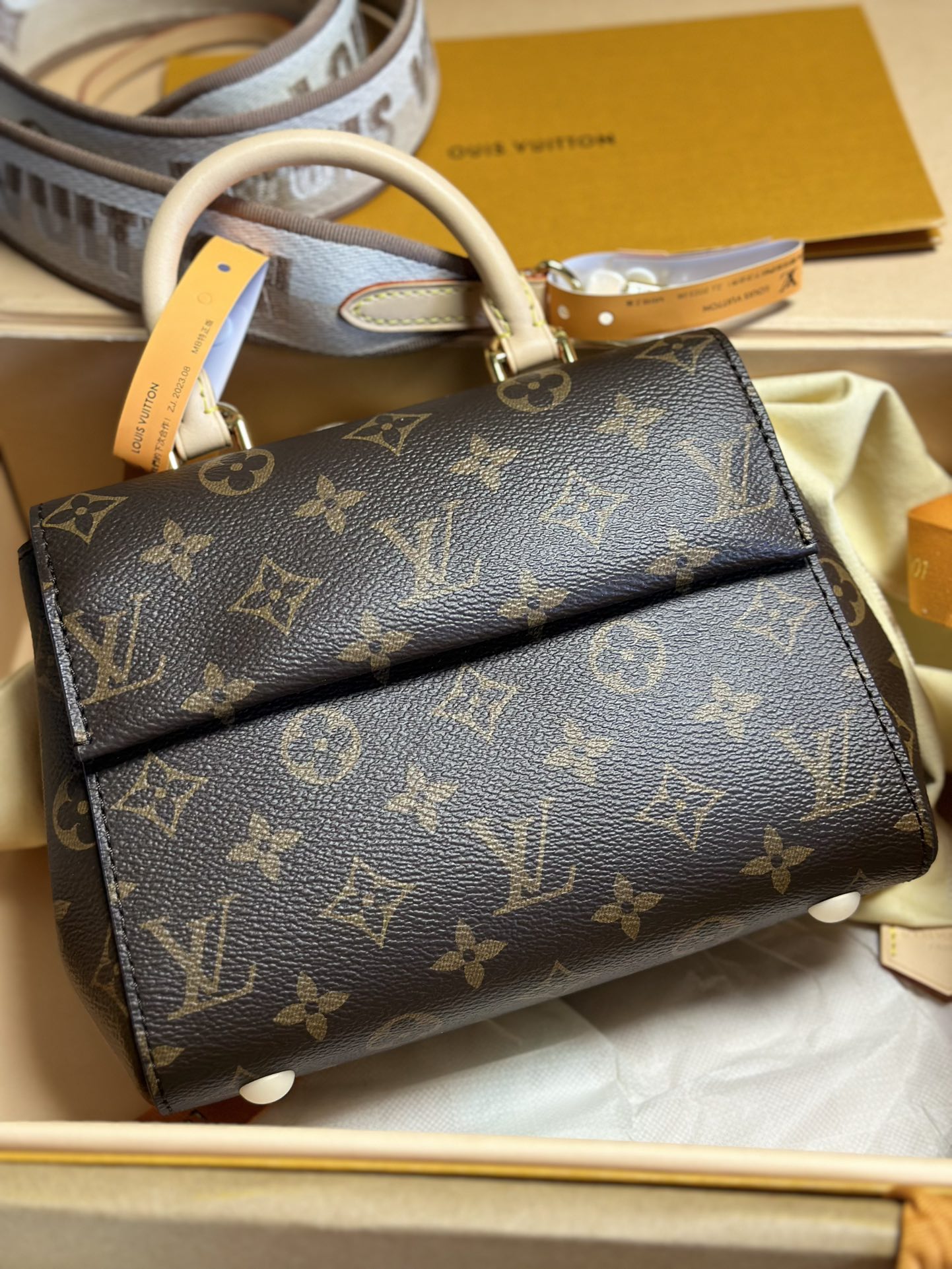 lv 002