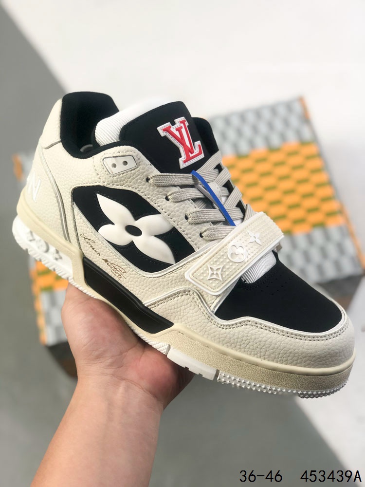 🈴️💰💰170
帝王版！LV路易威登Louis vuitton Trail Sneaker Low 水钻颗粒 休闲运动文化百搭篮球板鞋 致TPR光泽鞋底#耐弯折滴塑支持片#鞋垫嵌入超软脚感乳胶材质的篮球鞋 
ID：453439A