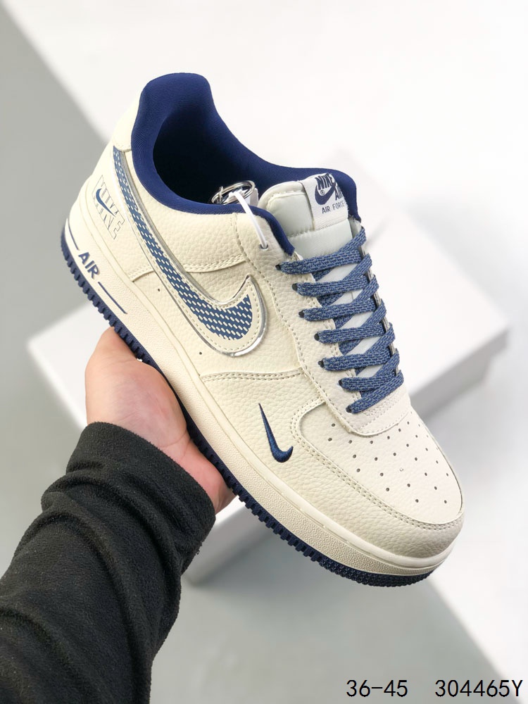 💰240
公司级带半码!
耐克Nike Air Force 1 Low 空军一号 联名 低帮百搭休闲运动板鞋 柔软、弹性十足的缓震性能和出色的中底设计,横跨复古与现代的外型结合,造就出风靡全球三十多年的Force 1 直到今天还深受青睐
尺码:如图
ID:304465Y