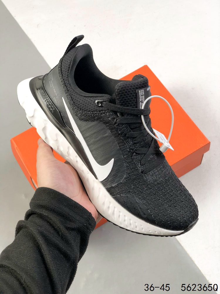💰135
耐克 Nike React Infinity Run FK 3 PRM 男女子公路跑步鞋。助你在疾速跑后快速恢复,明天继续挑战耐力跑,你的征程它都能稳稳守护。 加宽前足设计和加厚泡绵层,有助提升柔软缓震性能,助力安心畅跑。 该鞋款久经测试,具备出色回弹性能,融入迅疾风范,助你疾速畅跑,一路向前。 从引领他人达成目标的配速员身上汲取设计灵感,以耀眼夺目的活力风范焕新呈现跑步基本单品。Nike React 技术采用轻盈耐穿泡绵打造,铸就出众回弹的顺畅迈步体验。 泡绵采用“弧形摇杆”造型,为跑步动作的三个阶段带来出众支撑。Flyknit 鞋面为关键部位营造出色透气性。足底采用加高缓震设计,外底增加橡胶材料,鞋口采用柔软泡绵织物制成,与 Flyknit 相得益彰
类型:男女鞋
货号:DZ3014
码数:如图
编码:562365Q
