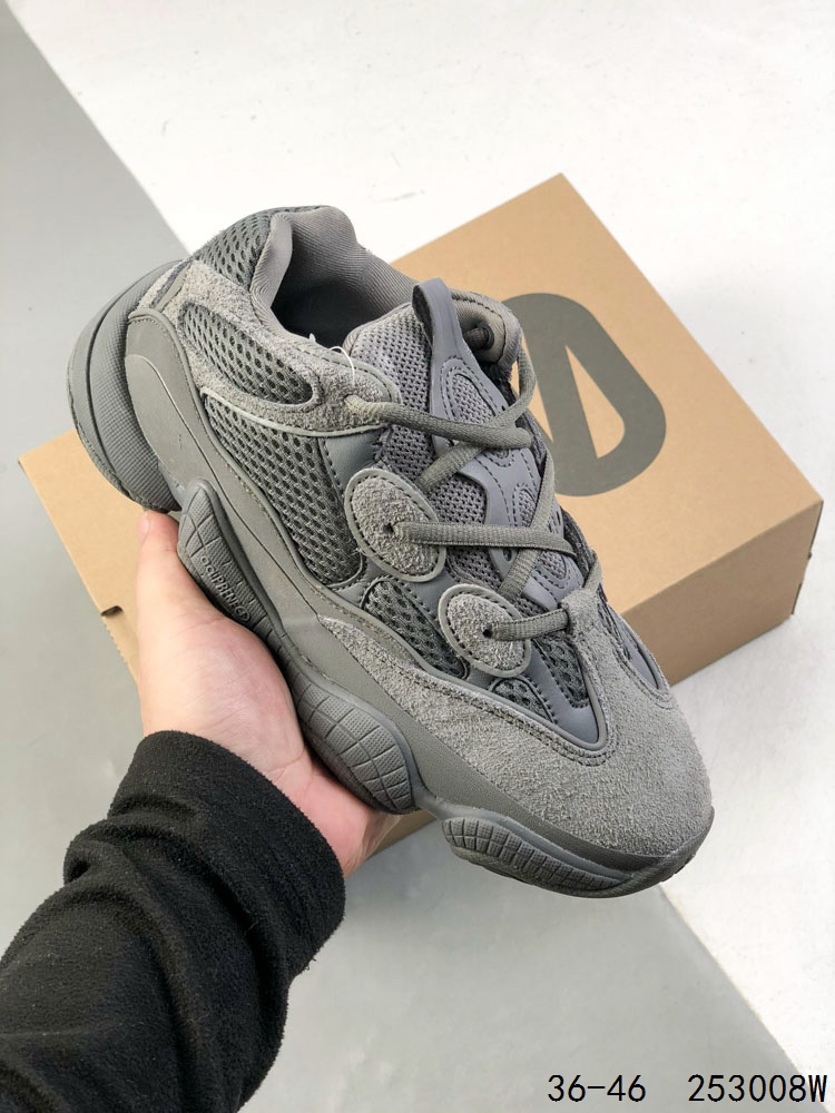 💰170
真标带半码!
Adidas/阿迪达斯 YEEZY Desert Rat 椰子500 鞋面采用皮革、磨砂小牛皮、麂皮和网眼三种材质打造,以复古气息 十足的 adiPrene 中底取代早前的人气BOOST 缓震设计
ID:253008W