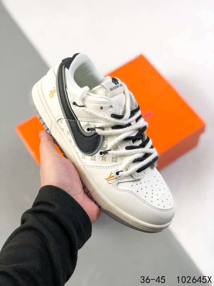 💰150
真标带半码！
耐克Nike SB Dunk Low 联名 绑绳 复古低帮休闲运动滑板板鞋。采用脚感柔软舒适ZoomAir气垫，有效吸收滑板等极限运动在落地时带来的冲击力，为街头运动者们提供更好的保护
ID：102645X