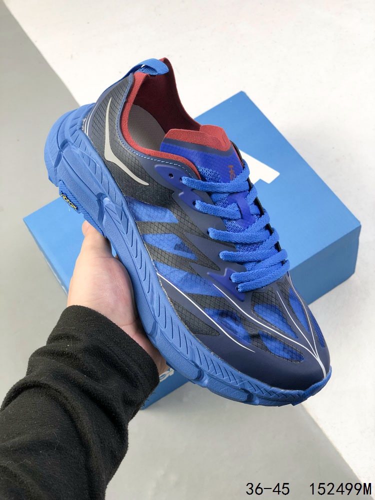 公司级✅Satisfy x HOKA RUNNING MAFATE TRAIL 全新配色 网面透气 运动鞋 此球鞋继承了HOKA的经典越野鞋型MAFATE SPEED4的设计 更在此基础上进行了创新和提升 使得它既适合户外越野跑 又充满了时尚潮流的元素 它的半透明鞋面设计 不仅让鞋身看起来更加轻便 而且提供了良好的透气性 而保护性的防撕裂尼龙面料 则确保了在复杂地形中的耐用性 货号:1157050 编码:152499M