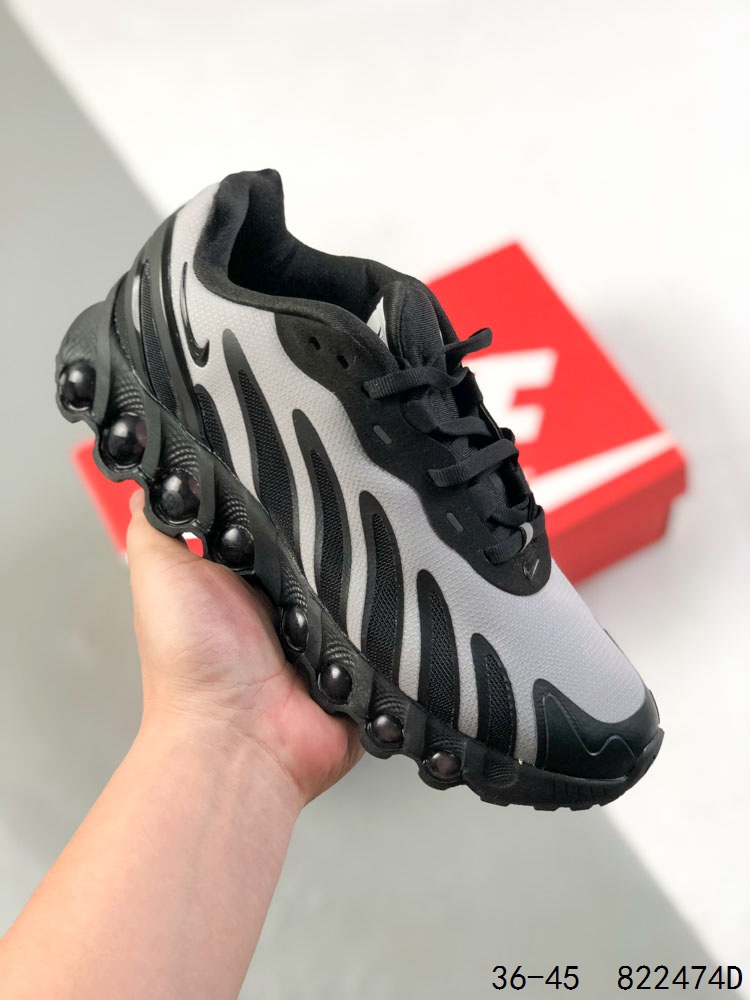 真标带半码! 耐克 Nike Air Max DN8 全掌气垫科技运动跑步鞋FQ7860-005.鞋款采用醒目渐变织物和动态波浪状结构鞋面,搭配黑色中底和外底,以及迷你黑色 Swoosh 标志,采用 8 根压柱 Dynamic Air 气柱,将从鞋跟到脚尖的“Dynamic Air”系统直接配置在橡胶的外底上,尽可能缩短与地面的距离,实现平滑的体重移动,即刻上脚,享受非凡运动体验.环保纤维革饰片组合网眼布鞋面,耐弯折热塑框架支撑鞋身.中底搭载EVA轻量缓震,前掌和后跟配备了 Air Zoom 气垫单元.正确后跟TPU加固,鞋子引入了全掌 ReactX 泡绵中底.核心在于其八腔气垫结构.根据不同部位设定的气压值.鞋面的设计联想到上世纪末至的Air Max. 货号: FQ7860 如图 ID:822474D