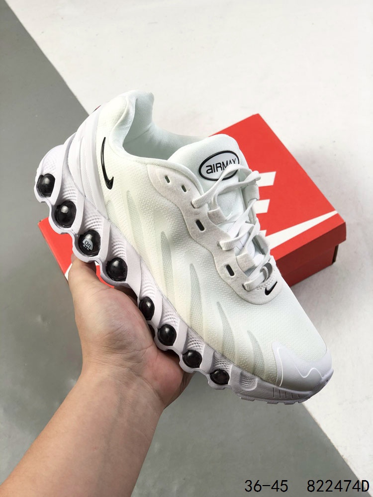 真标带半码! 耐克 Nike Air Max DN8 全掌气垫科技运动跑步鞋FQ7860-005.鞋款采用醒目渐变织物和动态波浪状结构鞋面,搭配黑色中底和外底,以及迷你黑色 Swoosh 标志,采用 8 根压柱 Dynamic Air 气柱,将从鞋跟到脚尖的“Dynamic Air”系统直接配置在橡胶的外底上,尽可能缩短与地面的距离,实现平滑的体重移动,即刻上脚,享受非凡运动体验.环保纤维革饰片组合网眼布鞋面,耐弯折热塑框架支撑鞋身.中底搭载EVA轻量缓震,前掌和后跟配备了 Air Zoom 气垫单元.正确后跟TPU加固,鞋子引入了全掌 ReactX 泡绵中底.核心在于其八腔气垫结构.根据不同部位设定的气压值.鞋面的设计联想到上世纪末至的Air Max. 货号: FQ7860 如图 ID:822474D