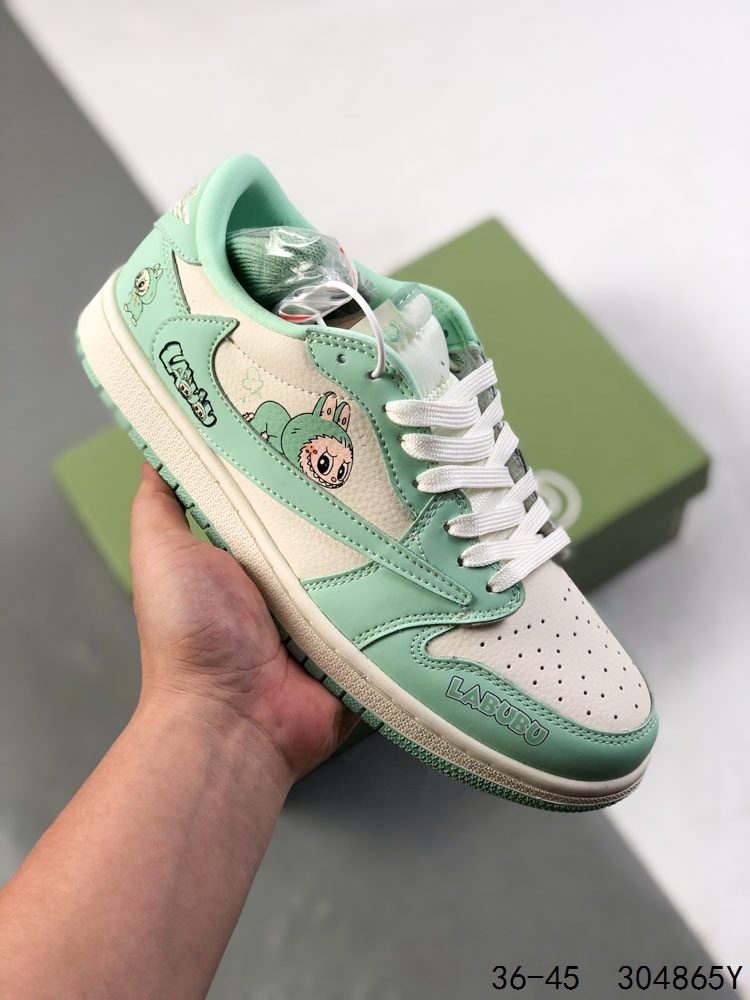 公司级带半码! 乔丹Air Jordan 1 Low AJ1 WH 乔1 拉布布联名 低帮复古文化休闲运动篮球鞋.凭借出色的性能和吸睛的外观, Air Jordan直是风球场和街头的时尚标杆.Air Jordan 1 从1985年面世的元年款汲取设计灵感,采用简洁大方的经典外观,熟悉中带一抹新颖. ID:304865Y