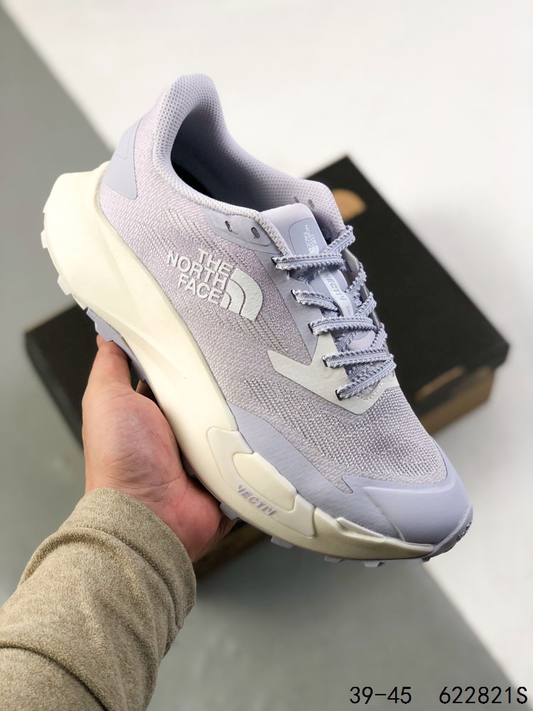 🈴️ 💰160
【公司级】户外老爹运动鞋 The North Face 北面厚底增高跑步鞋 北脸男女同款老爹鞋 护脚踝登山鞋 透气织物鞋面 户外耐磨徒步鞋 。具有出色的抓地力和稳定性，在户外越野中勇往直前！回弹性中底具有出色的缓震效果，高性能大底，强力抓地，从容应对多种地形！
码数:  如图
ID：622821S