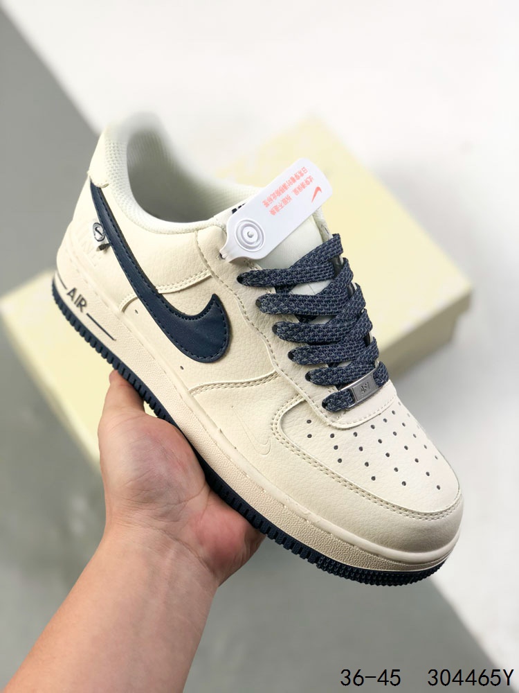🈴️ 💰240
公司级带半码!
耐克Nike Air Force 1 Low 空军一号 联名 低帮百搭休闲运动板鞋 柔软、弹性十足的缓震性能和出色的中底设计,横跨复古与现代的外型结合,造就出风靡全球三十多年的Force 1 直到今天还深受青睐
尺码:如图
ID:304465Y