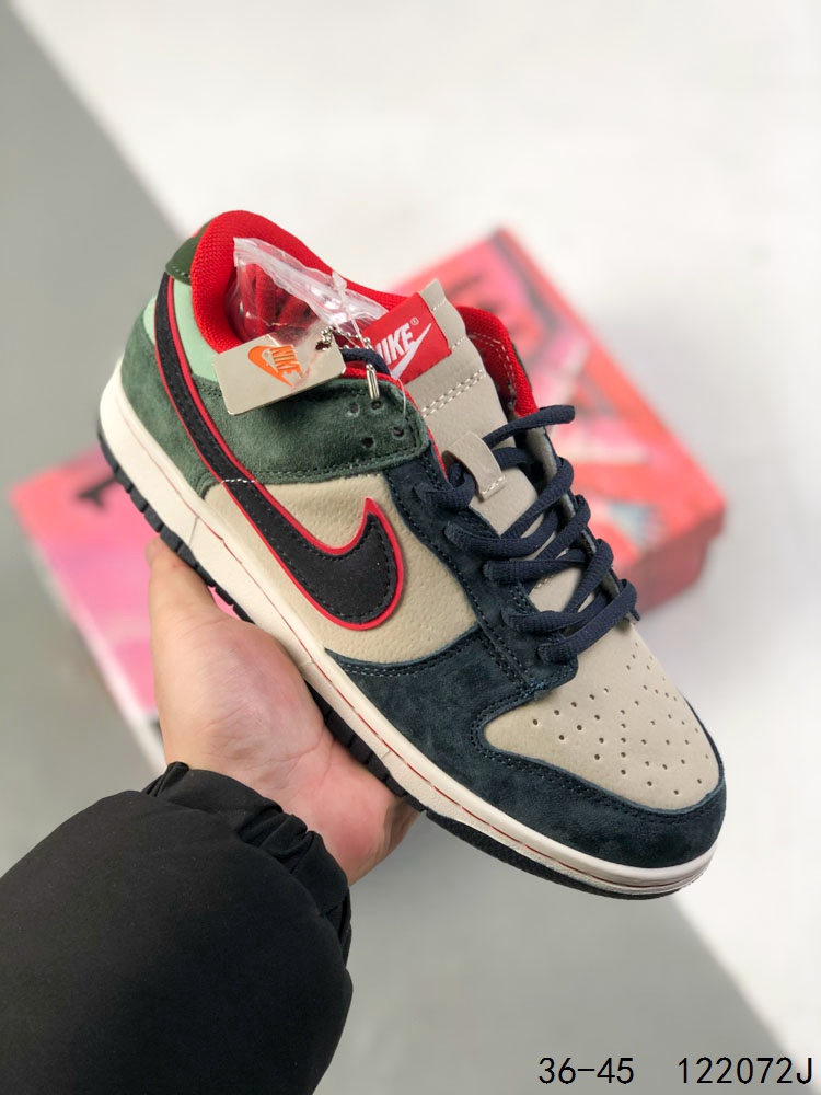 🈴️ 💰120
真标带半码!
耐克Nike SB Dunk Low 联名 复古低帮休闲运动滑板板鞋。采用脚感柔软舒适ZoomAir气垫,有效吸收滑板等极限运动在落地时带来的冲击力,为街头运动者们提供更好的保护
ID:122072J