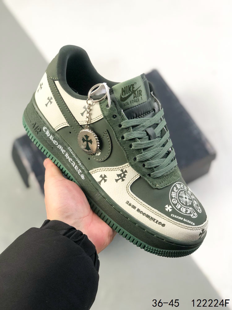 💰130
真标带半码!
耐克Nike Air Force 1 Low 空军一号 低帮百搭休闲运动板鞋 柔软、弹性十足的缓震性能和出色的中底设计,横跨复古与现代的外型结合,造就出风靡全球三十多年的Force 1 直到今天还深受青睐
尺码:如图
ID:122224F