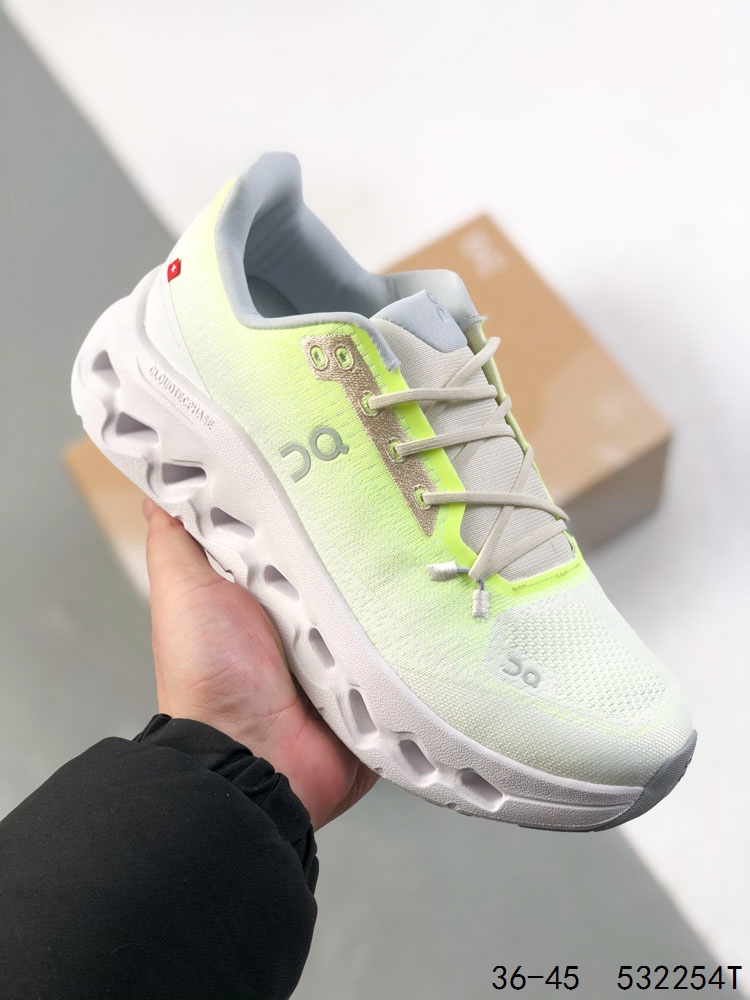 💰130
公司级!Loewe x On昂跑Cloudtilt 罗意威 联名轻量运动休闲鞋!杨幂同款,脚感很舒服,鞋底柔软且包裹性好,上脚显腿长,不用系鞋带很方便~ 不管休闲还是运动都很百搭。白色虽然不耐脏,但真的是最好看最显质感的颜色!
尺码:36-45
ID:532254T