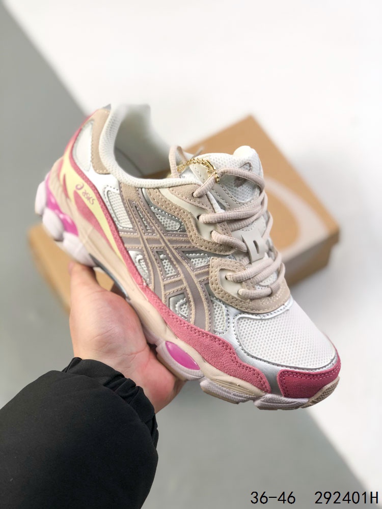 🈴️ 💰140
公司级带半码!
ASICS/亚瑟士 Tiger GEL-NYC户外越野休闲运动跑步鞋。#透气网眼鞋面配合部分合成革材质#采用全新AHAR+橡胶材质,更加耐磨.
尺码:36-46
ID:292401H