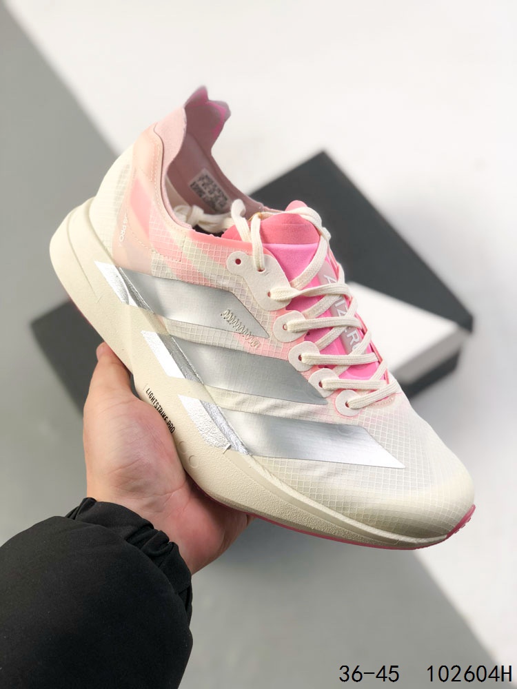 🈴️💰150
【公司级】阿迪达斯 ADIDAS ADIZERO adios 4 m运动舒适防滑耐磨 低帮跑步鞋 阿迪达斯革新力作!「破纪录轻跑鞋」adiZero Adios Pro EVO 极致轻盈的Lightweight Upper设计,带来近乎裸足的舒适体验。中底采用尖端科技，Lightstrike Pro材料经过精细调校，实现卓越缓震与轻量化的完美结合。#科技与时尚的融合  
尺码：36 36⅔ 37⅓ 38 38⅔ 39⅓ 40 40⅔ 41⅓ 42 42⅔ 43⅓ 44 45 
ID：102604H