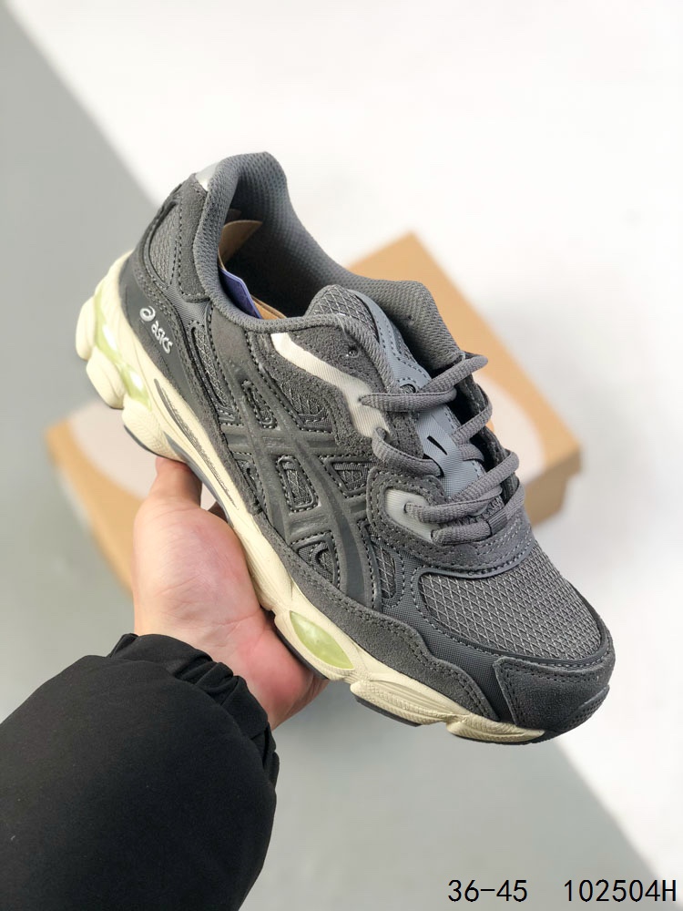 🈴️ 💰145
真标带半码!
ASICS/亚瑟士 Tiger GEL-NYC户外越野休闲运动跑步鞋。#透气网眼鞋面配合部分合成革材质#采用全新AHAR+橡胶材质,更加耐磨.
尺码:36-45
ID:102504H