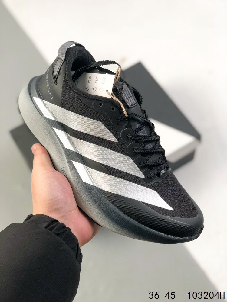 🈴️💰180
阿迪达斯 ADIDAS ADIZERO EVO SL ATR运动舒适防滑耐磨 低帮跑步鞋 阿迪达斯革新力作!「破纪录轻跑鞋」adiZero Adios Pro EVO 极致轻盈的Lightweight Upper设计,带来近乎裸足的舒适体验。中底采用尖端科技，Lightstrike Pro材料经过精细调校，实现卓越缓震与轻量化的完美结合。
尺码：如图
ID：103204H