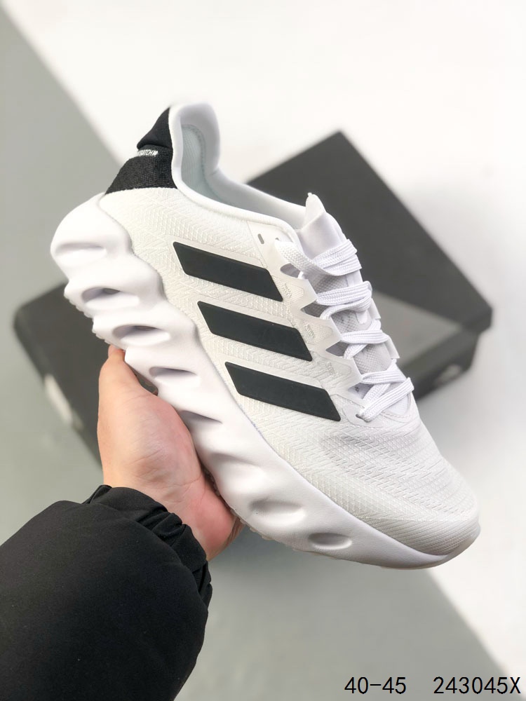 💰170
公司级✅阿迪Adidas SWITCH FWD M阿尔法系列 公司级真标真爆 休闲运动套脚慢跑鞋 德国Continental马牌橡胶外底 升级爆米花 极具踩”屎“感 开启全新领域 
货号:lD0299
尺码:如图
ID:243045X