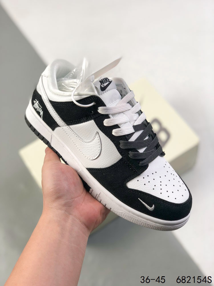 💰125
真标带半码!
耐克Nike SB Dunk Low 联名 复古低帮休闲运动滑板板鞋。采用脚感柔软舒适ZoomAir气垫,有效吸收滑板等极限运动在落地时带来的冲击力,为街头运动者们提供更好的保护
ID:682154S