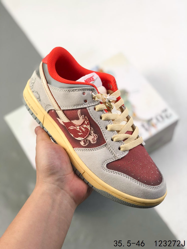 💰180
公司级带半码!
耐克Nike SB Dunk Low 复古低帮休闲运动滑板板鞋。采用脚感柔软舒适ZoomAir气垫,有效吸收滑板等极限运动在落地时带来的冲击力,为街头运动者们提供更好的保护
ID:123272J