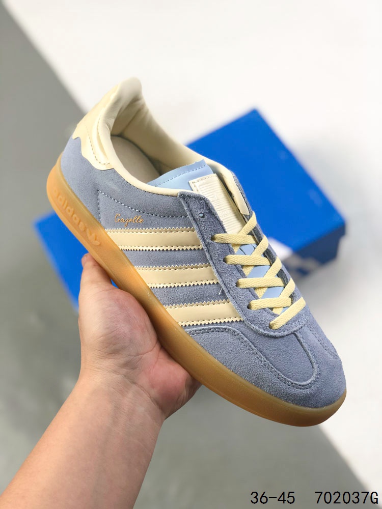 💰120
真标带半码!
阿迪达斯Adidas Gazelle Indoor 三叶草休闲防滑耐磨低帮板鞋
鞋头出色设计 塑就出众贴合感
稳固的后跟贴合足部曲线设计
软弹舒适 不易磨脚
橡胶鞋底配合防滑纹路设计 平稳抓地
尺码:36 36.5 37 38 38.5 39.5 40 49.5 41 42 42.5 43 44 45
ID:702037G