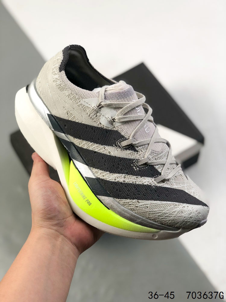 💰200
公司级带半码!
阿迪达斯 Adidas adizero BOSTON X3 阿迪达斯 透气网眼竞速跑鞋Boost 缓震底 运动鞋
后跟加厚 呵护脚后跟 立体保护软绵鞋口
轻松穿脱不磨脚 安全防撞包裹鞋头
符合人体结构 精心设计 行走柔软触感
货号:JR2597
尺码:36 36.5 37 38 38.5 39 40 40.5 41 42 42.5 43 44 45
ID:703637G