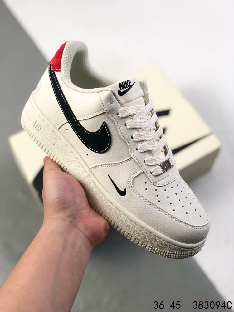 🈴️ 💰170
公司级带半码!
耐克Nike Air Force 1 Low 空军一号 联名 低帮百搭休闲运动板鞋 柔软、弹性十足的缓震性能和出色的中底设计,横跨复古与现代的外型结合,造就出风靡全球三十多年的Force 1 直到今天还深受青睐
ID:383094C