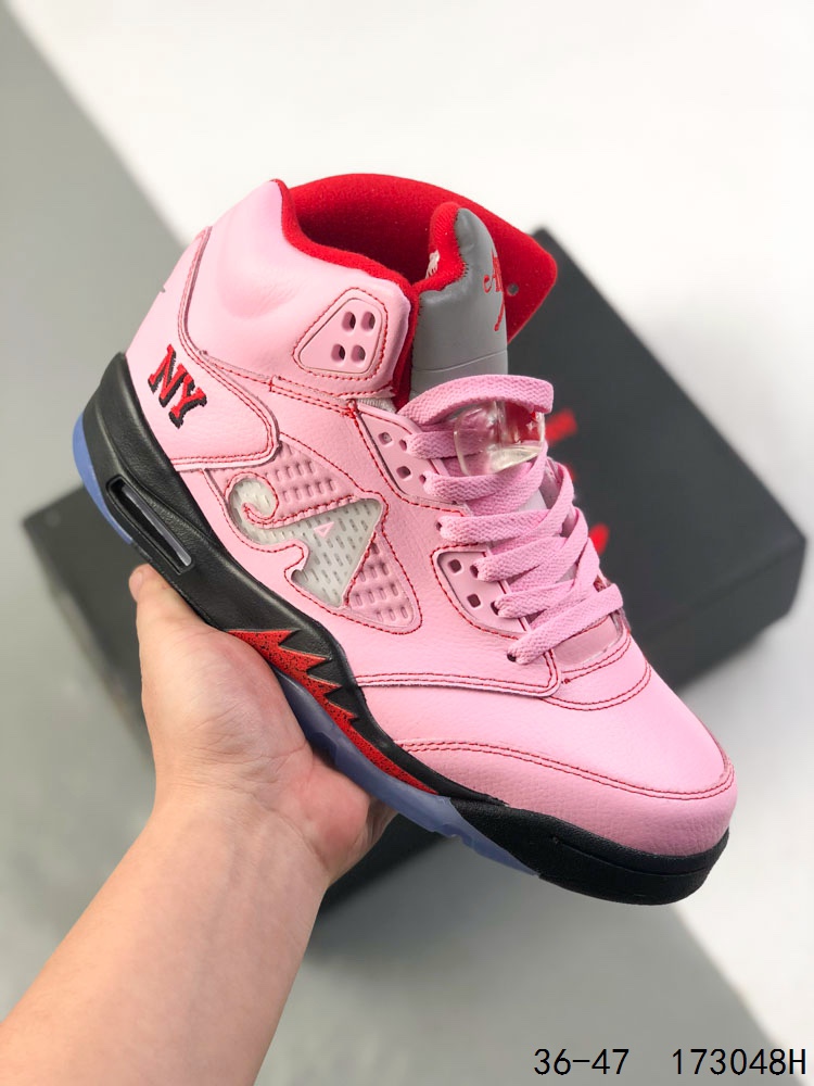 🈴️ 💰170
真标带半码!
Nike Air Jordan 5 Retro 高帮 乔丹之子 AJ5 乔丹5代 aj5 乔5 乔丹5 高邦 乔丹篮球运动鞋 高帮复古休闲文化篮球鞋。
ID:173048H