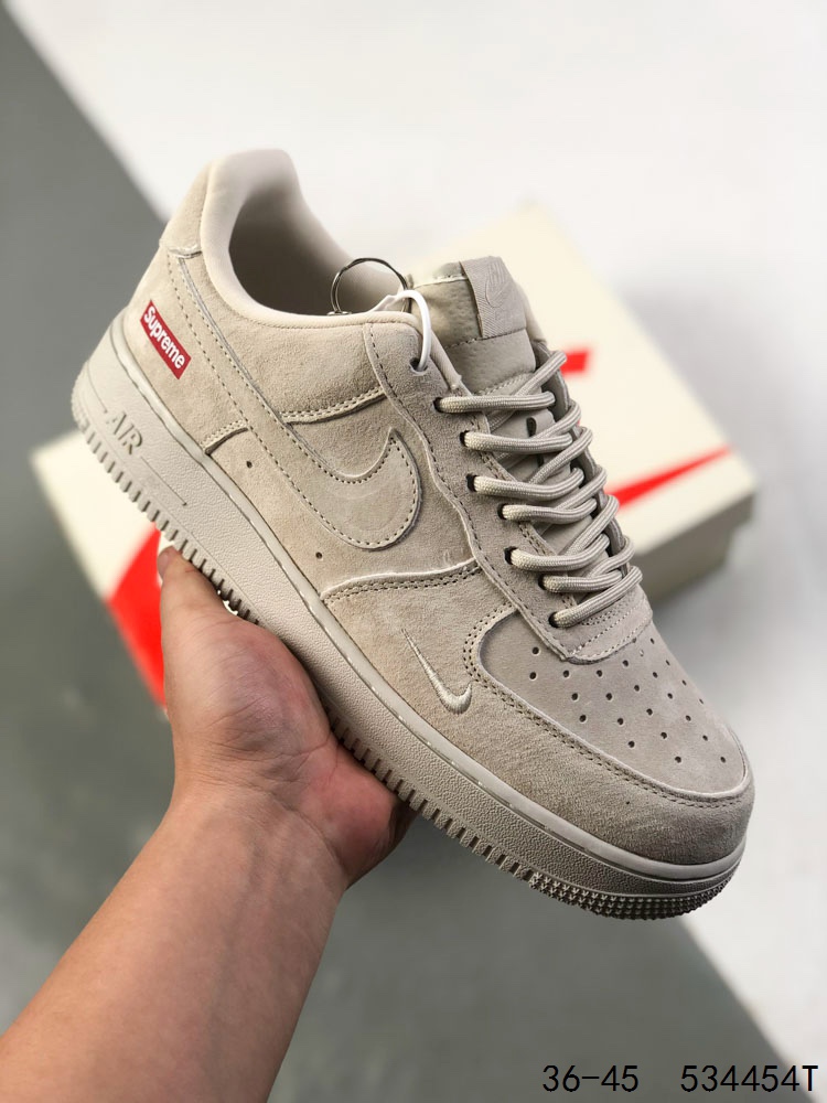 🈴️ 💰240
公司级带半码!
耐克Nike Air Force 1 Low 空军一号 联名 低帮百搭休闲运动板鞋 柔软、弹性十足的缓震性能和出色的中底设计,横跨复古与现代的外型结合,造就出风靡全球三十多年的Force 1 直到今天还深受青睐
尺码:如图
ID:534454T