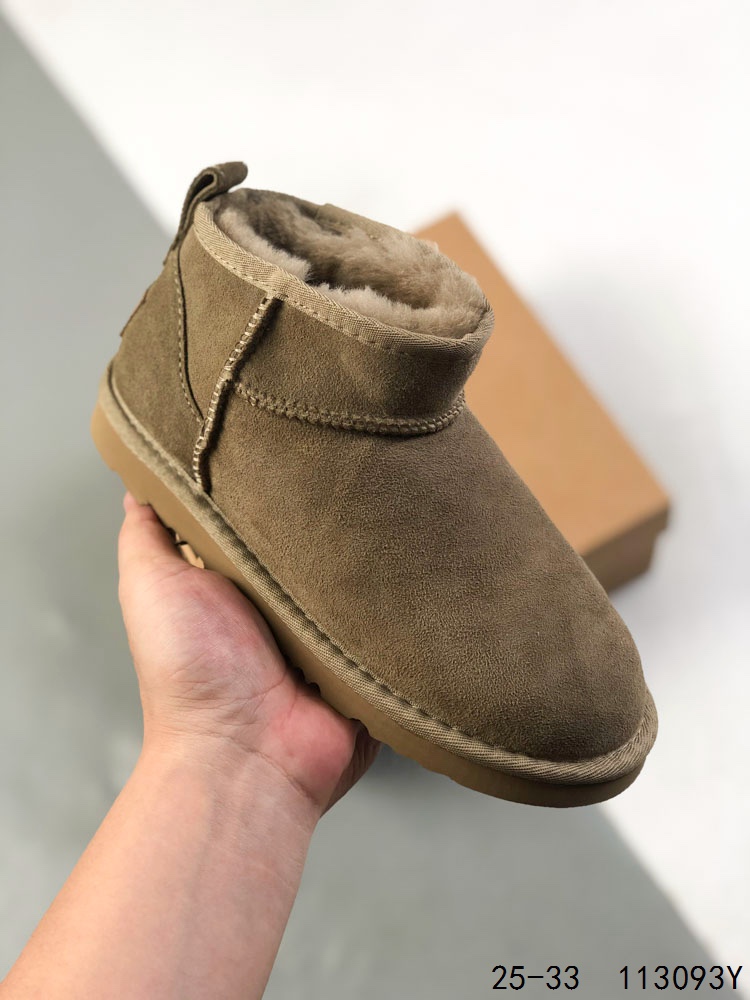 💰170
UGG 周冬雨Mini短靴秋冬羊皮毛一体雪地靴 全鞋采用ZP同厂 隆丰A级澳洲进口羊皮毛一体 品牌代工厂生产线 完全遵循ZP工艺流程 代工厂原厂版师 秉承无原鞋不开发选择 注重每一处细节 市面最正版型 TREADLITE”轻翼“科技外底 轻便/耐用/柔韧/桩型
Size:如图
ID:113093Y