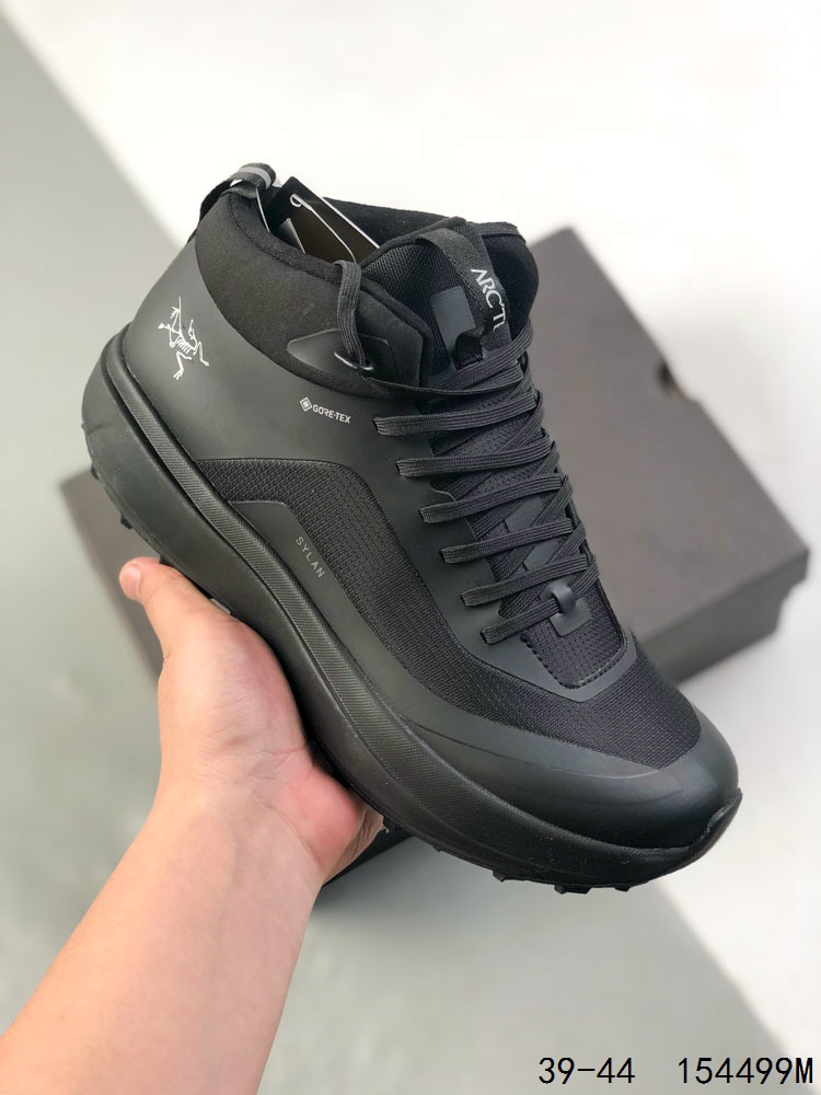 💰240
公司级!Arcteryx KONSEAL LT W 始祖鸟 户外运动跑步鞋
此款鞋采用近几年比较流行的版型设计,外观时尚大气,鞋底采用耐磨的材质,穿上它,让您在平时生活和工作中都会感觉到舒适的体验
ID:154499M