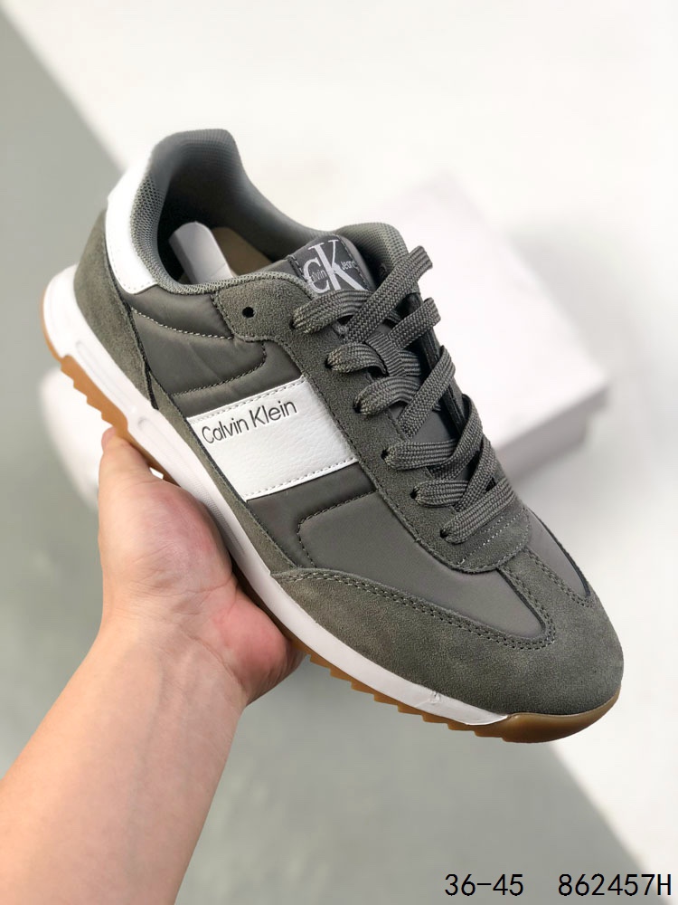 🈴️ 💰140
CALVIN KLEIN JEANS
CK版复古休闲小白鞋
#原版低帮圆头经典板型
#主打休闲舒适百搭
#简约风格线条体现完美
#耐磨平底加厚大底
Size:如图所示
编码:862457H