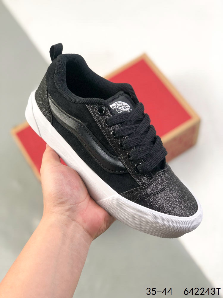 💰130
硫化真标带半码!
VANS 万斯 Old Skool 时尚百搭 耐磨防滑 低帮休闲运动板鞋
ID:642243T