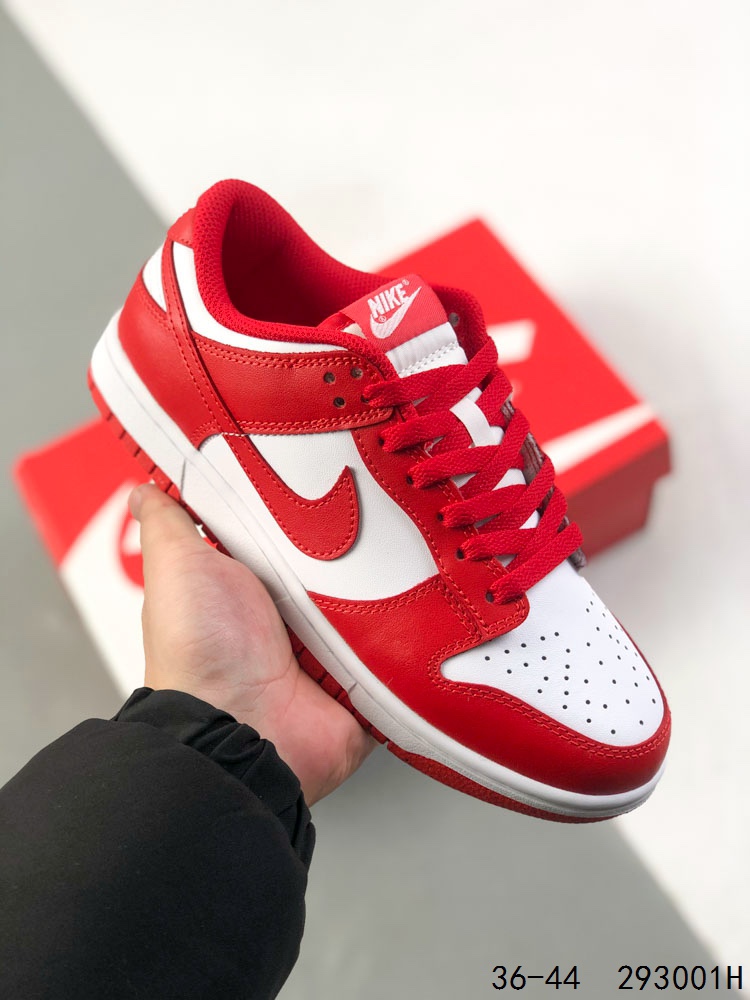 🈴️ 💰170
公司级带半码!
耐克Nike SB Dunk Low 复古低帮休闲运动滑板板鞋。采用脚感柔软舒适ZoomAir气垫,有效吸收滑板等极限运动在落地时带来的冲击力,为街头运动者们提供更好的保护
ID:293001H