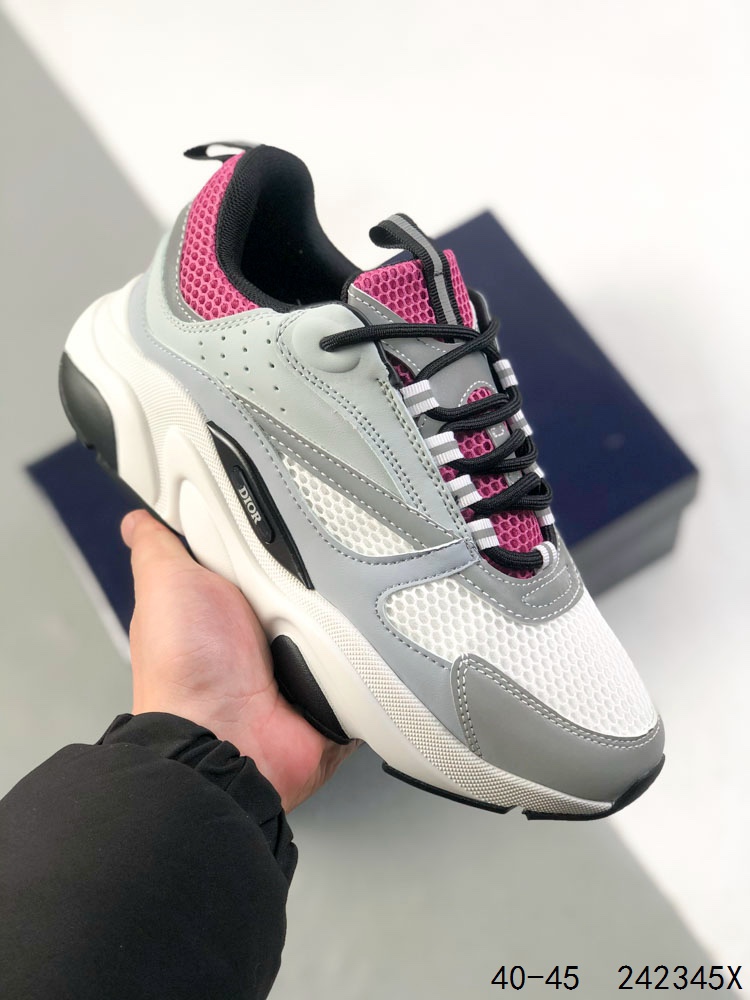 🈴️ 💰135
迪奥DIOR HOMME 高奢品牌经典复古老爹鞋 夸张流线极符 外形延续当下潮流得未来感老爹鞋
货号：1039256
尺码：如图
ID:242345X