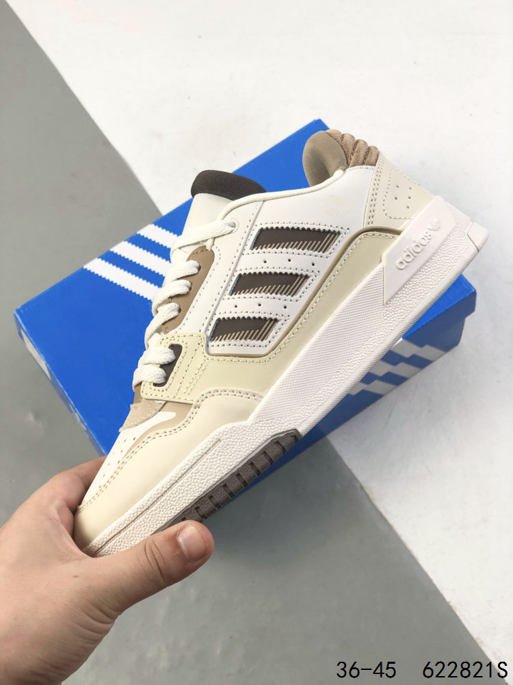 💰150
公司级带半码！
阿迪达斯 ADIZERO POR M舒适百搭 防滑耐磨 低帮 板鞋 男女同款 三叶草FORUM2000 三叶草新款运动板鞋！ 谁能拒绝这样一双复古感十足的面包鞋呢？这个系列的包裹感很不错，踩着好跟脚 暴走也不累 #三叶草   #复古鞋回潮  #宝藏球鞋推荐  #复古鞋  #三叶草面包鞋
货号:  GW6646
尺码:  36-45
ID：622821S