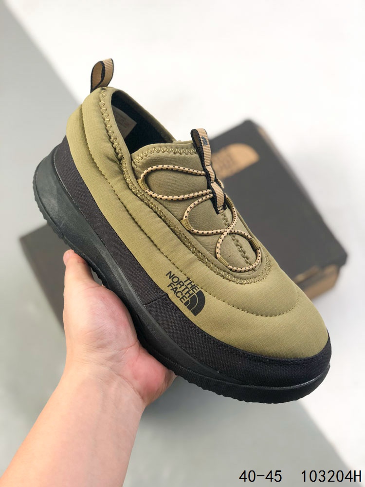 💰180
【公司级】THE NORTH FACE北面男鞋25春夏户外轻便透气舒适防滑休闲营地鞋板鞋 毛毛虫 复古百搭厚底增高运动板鞋 轻巧、柔软、温暖、灵活。居家室内一脚蹬休闲面包鞋采用尼龙帆布鞋面材质#外置轻量PU鞋底❗毛毛虫鞋的设计灵感来源于其独特的外观，鞋身采用柔软的材料，提供极佳的舒适度。鞋底设计考虑了抓地力，适合各种户外活动。此外，该鞋还具有良好的透气性，即使在长时间穿着下也能保持脚部干爽‌‌。
码数：40-45
ID：103204H