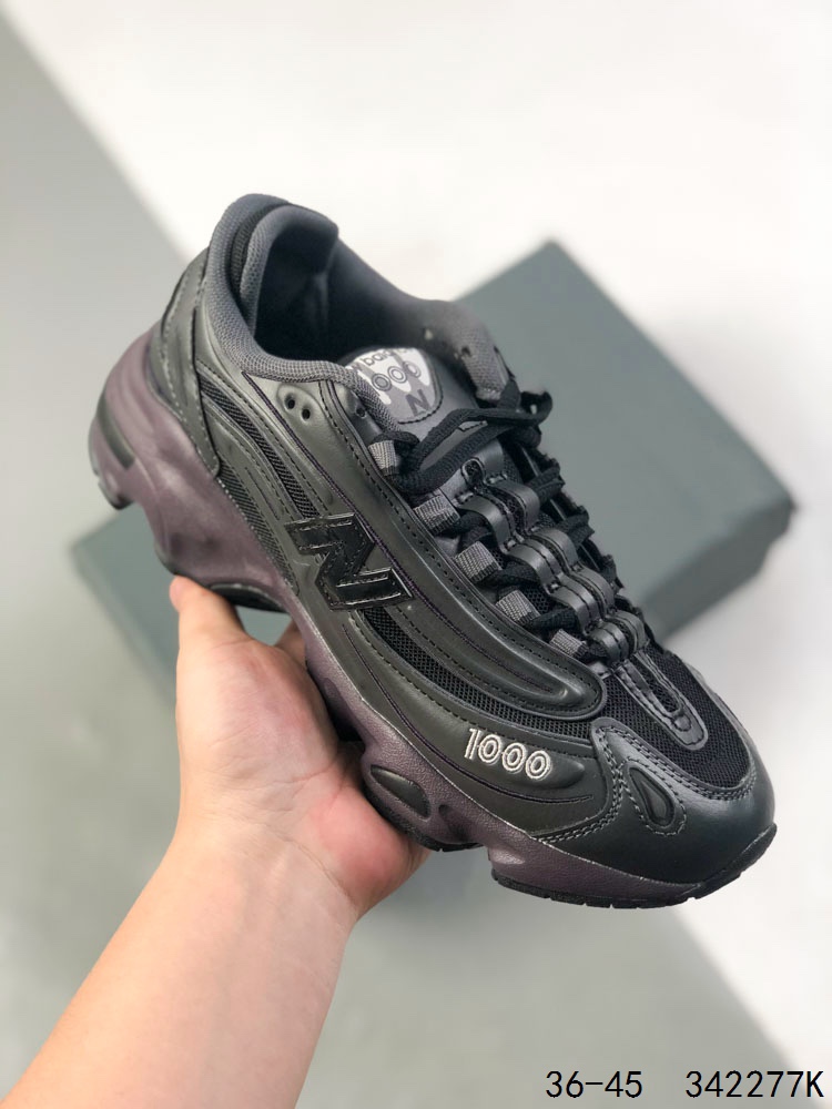 🈴️1⃣️ 💰130
真标级带半码！
新百伦 NB/New Balance NB1000系列 复古老爹风网布跑步休闲运动鞋 小众老爹鞋 New Balance NB系列鞋款最早风靡于 2000 年初的时候，浓浓复古气质，展现出十足老爹鞋气质。
ID：342277K