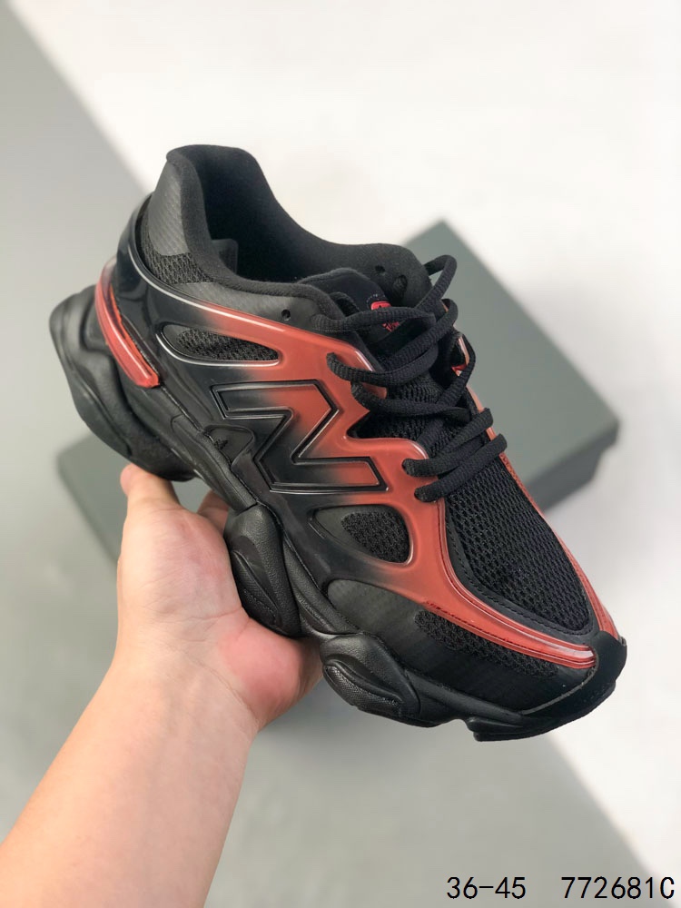 💰150
真标带半码！
新百伦 Joe Freshgoods x New Balance NB9060 复古休闲运动慢跑鞋 #鞋款灵感源自设计师本人对夏日的怀日回忆。鞋面大身由空间双格及磨砂鞋面拼接而生，配以柔和、温暖的粉橘色调，夏日氛围拉满
#采用大面积网眼以及麂皮材质覆盖鞋身，还原经典气质。搭载ABZORB避震科技，由泡沫聚酯制成，上脚可以有效减少由鞋底反弹对身体及双腿的冲击力
尺码：如图
ID：772681C