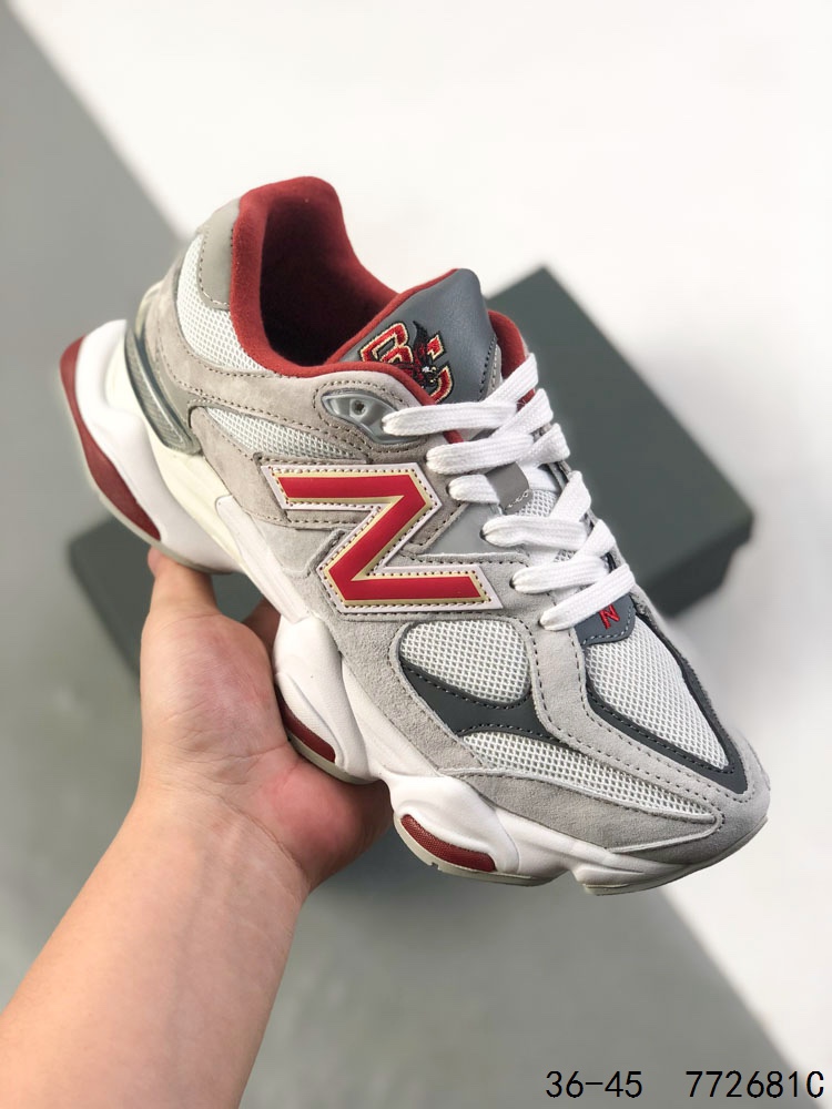 💰150
真标带半码！
新百伦 Joe Freshgoods x New Balance NB9060 复古休闲运动慢跑鞋 #鞋款灵感源自设计师本人对夏日的怀日回忆。鞋面大身由空间双格及磨砂鞋面拼接而生，配以柔和、温暖的粉橘色调，夏日氛围拉满
#采用大面积网眼以及麂皮材质覆盖鞋身，还原经典气质。搭载ABZORB避震科技，由泡沫聚酯制成，上脚可以有效减少由鞋底反弹对身体及双腿的冲击力
尺码：如图
ID：772681C