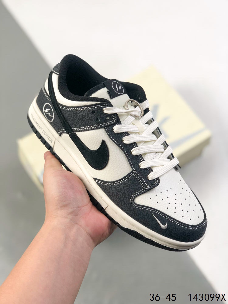 💰170
公司级带半码！
耐克Nike SB Dunk Low 复古低帮休闲运动滑板板鞋。采用脚感柔软舒适ZoomAir气垫，有效吸收滑板等极限运动在落地时带来的冲击力，为街头运动者们提供更好的保护
ID：143099X