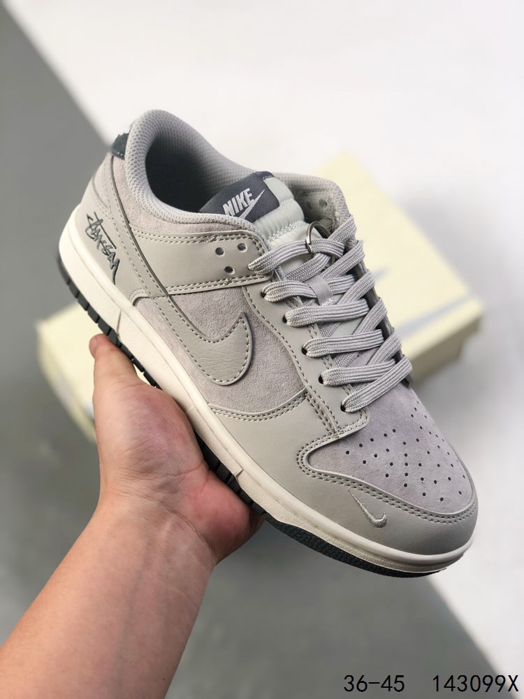 💰170
公司级带半码！
耐克Nike SB Dunk Low 复古低帮休闲运动滑板板鞋。采用脚感柔软舒适ZoomAir气垫，有效吸收滑板等极限运动在落地时带来的冲击力，为街头运动者们提供更好的保护
ID：143099X