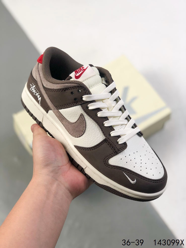 💰170
公司级带半码！
耐克Nike SB Dunk Low 复古低帮休闲运动滑板板鞋。采用脚感柔软舒适ZoomAir气垫，有效吸收滑板等极限运动在落地时带来的冲击力，为街头运动者们提供更好的保护
ID：143099X