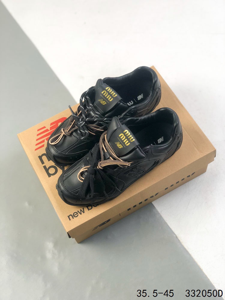 🈴️ 💰120
真标带半码！
缪缪miumiu New新百伦 NB530联名 时尚潮流 防滑耐磨 舒适休闲运动训练运动慢跑鞋 
ID：332050D