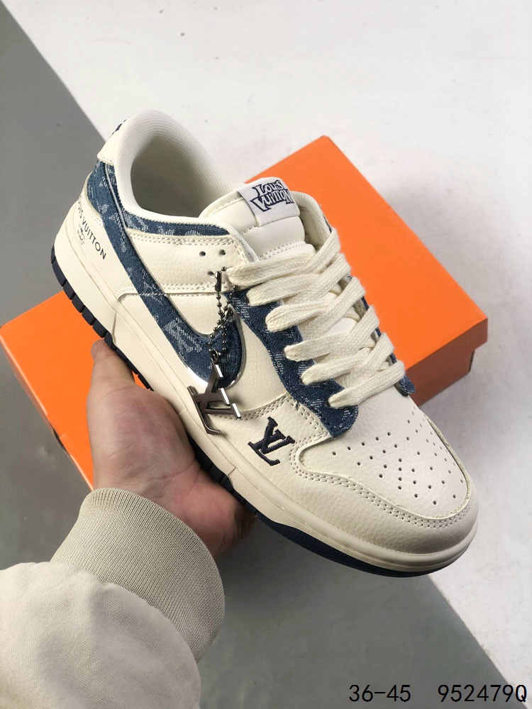 🈴️ 💰140
真标带半码！
耐克Nike SB Dunk Low Supreme联名 复古低帮休闲运动滑板板鞋。采用脚感柔软舒适ZoomAir气垫，有效吸收滑板等极限运动在落地时带来的冲击力，为街头运动者们提供更好的保护
ID：952479Q