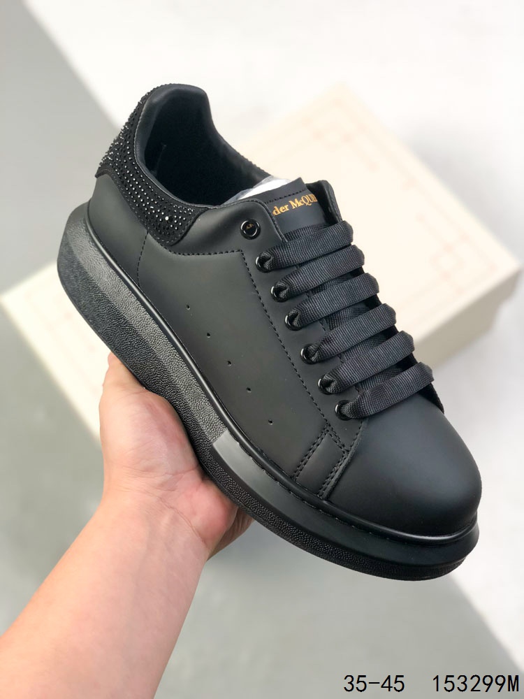 💰180
意大利高奢品牌Alexander McQueen亚历山大·麦昆 Sole Leather Sneakers低帮时装厚底休闲运动小白鞋
ID:153299M