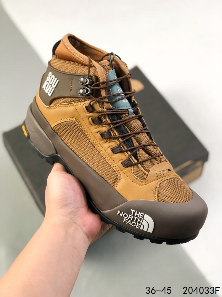 💰220
公司级✅北面THE NORTH FACE SOUKUU 系列 减震防滑耐磨高帮户外功能鞋84SE
‌科技融合‌：采用VECTIV动能传导系统、DRYVENT防水面料及超临界发泡工艺，兼顾轻量化与耐用性。 
‌场景适配‌：Hedgehog Offtrail Hybrid徒步鞋配备凯夫拉纤维增强支撑与BOA旋钮调节系统，Vectiv Pro Hybrid越野跑鞋内置碳纤维推进板。
尺码:36-45
lD:204033F