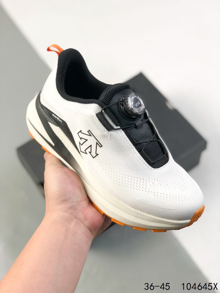 💰250 公司级带半码! 迪桑特DESCENTE LAVITATE 3.0 时尚防滑 低帮跑步鞋 针织网布无缝拼接鞋面轻薄通透减少摩擦 进口Z FOAM缓震中底 舒适回弹动能加成 部分采用反光饰片 提升夜跑安全性 尺码:如图 ID:154699M