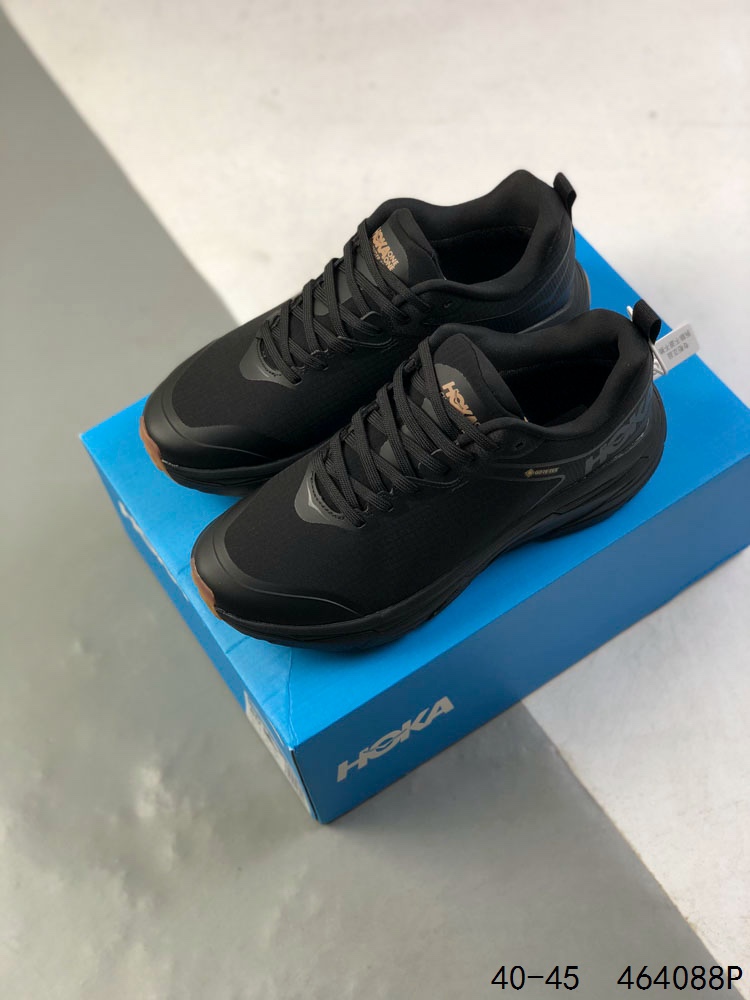 💰210
【公司级】HOKA ONE ONE Challenger ATR6挑战者全地形6减震平衡越野跑鞋 防水版,适合全地形路段,百公里越野无需换鞋。HOKA ONE ONE Challenger ATR6/挑战者6 男款越野跑鞋,挑战者全地形6代,继承了Challenger系列的柔软缓震和平稳顺滑脚感,并在越野路段保证抓地力,在城市路段提供舒适顺畅感。鞋面采用再生面料,工程网布鞋面,保证舒适透气性。厚实的缓冲中底可帮助足部减震,坚固舒适度和支撑力。大底紧密排布的4mm宽条带状凸耳,提升越野的抓地力。滚动平衡,确保自然步伐,嵌入式鞋床,提供全方位稳定感。
货号:1106510
尺码:40-45
编码:464088P